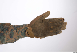 Photos Casey Schneider US Troops detail of uniform gloves hand…